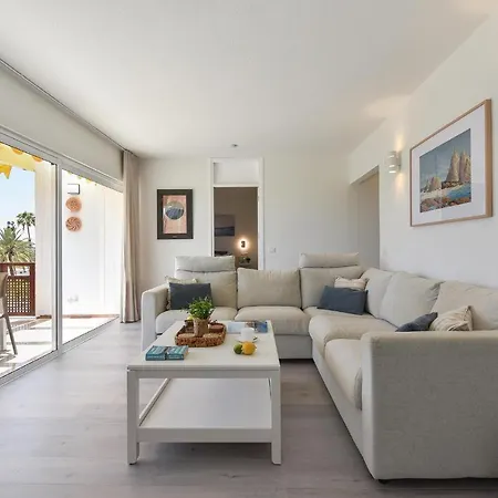 Rocas Rojas 406b By Villagrancanaria